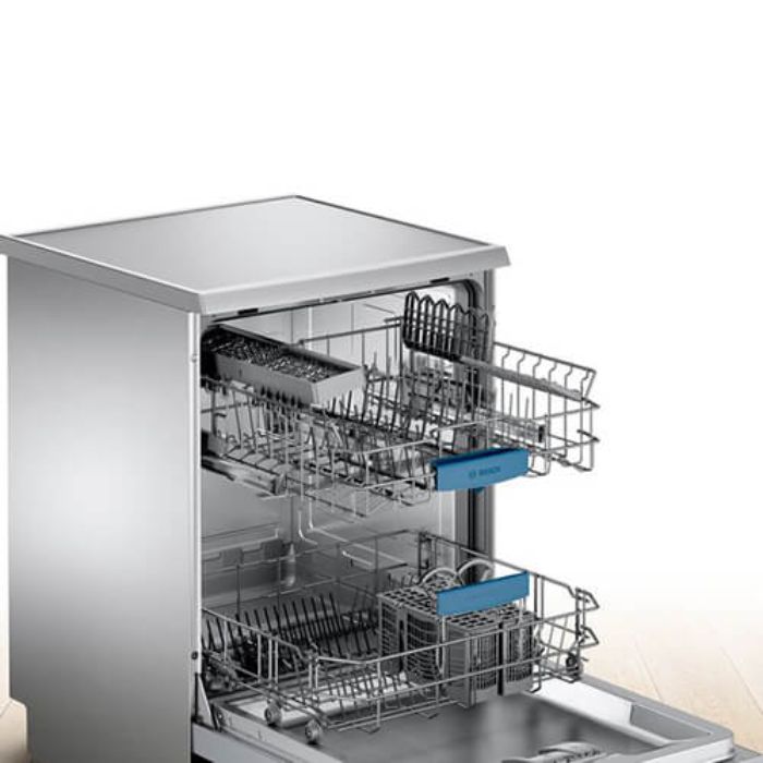 Máy rửa bát bosch SMS63L08EA có dung tích lớn