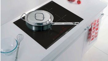 đánh giá chi tiết bếp từ Bosch PID675DC1E có tốt không