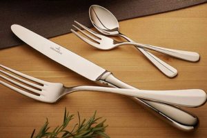 Cutlery là gì? Công dụng của bộ Cutlery trên bàn tiệc